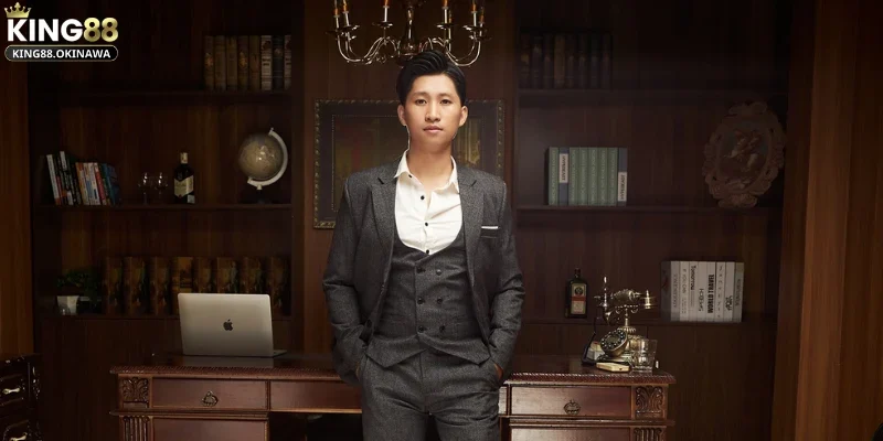 Đá Gà Nòi - Bí Kíp Đặt Cược Thắng Siêu Lớn Tại King88 4 CEO Tùng Timo - Tác Giả Sáng Lập Nhà Cái Uy Tín King88